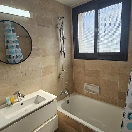 Tranquil Haven דירה פאפוס